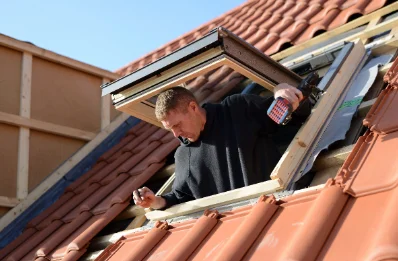 Pose de fenêtres de toit Velux à Bouëxière